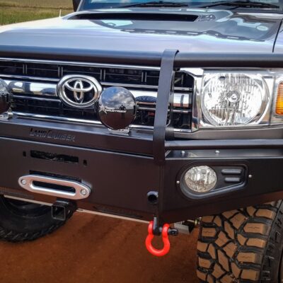 Standard Bull Bar (76 Series)
