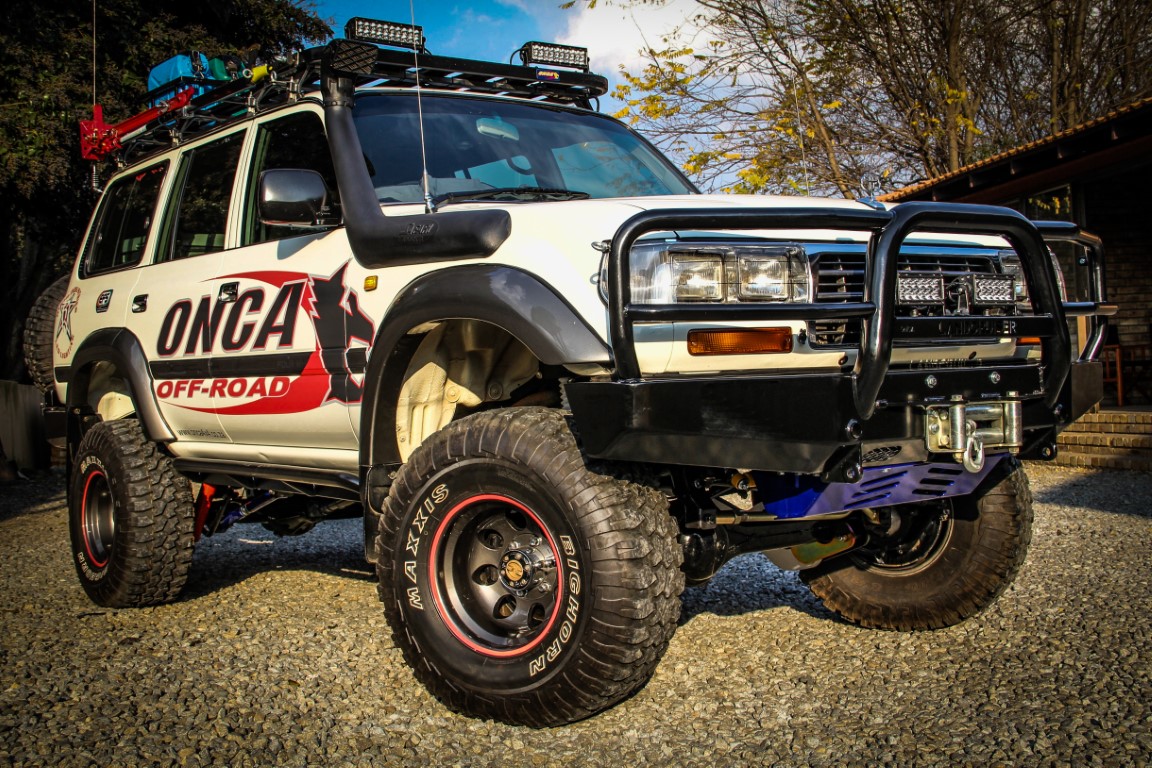 Standard Bull Bar (80 Series)